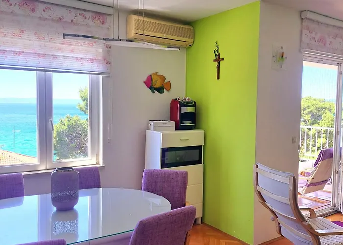 Apartment Family With A Sea View And A Free Parking