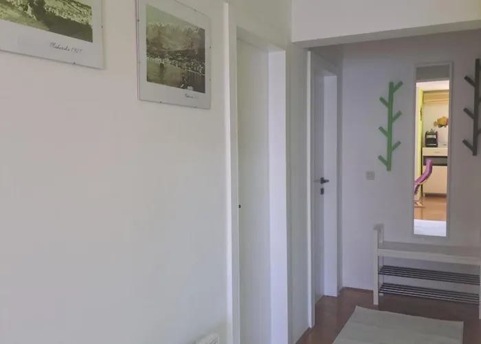 Apartment Family With A Sea View And A Free Parking Makarska
