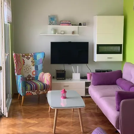 Apartment Family With A Sea View And A Free Parking Makarska
