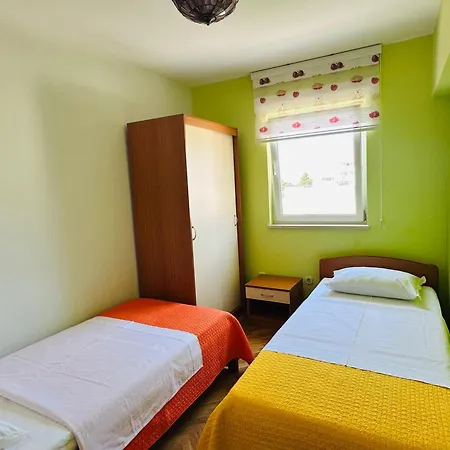 Apartment Family With A Sea View And A Free Parking *