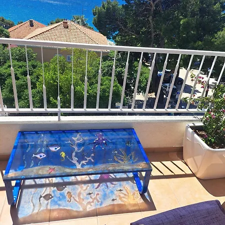 Family With A Sea View And A Free Parking Apartment *