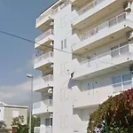 Family With A Sea View And A Free Parking * Makarska